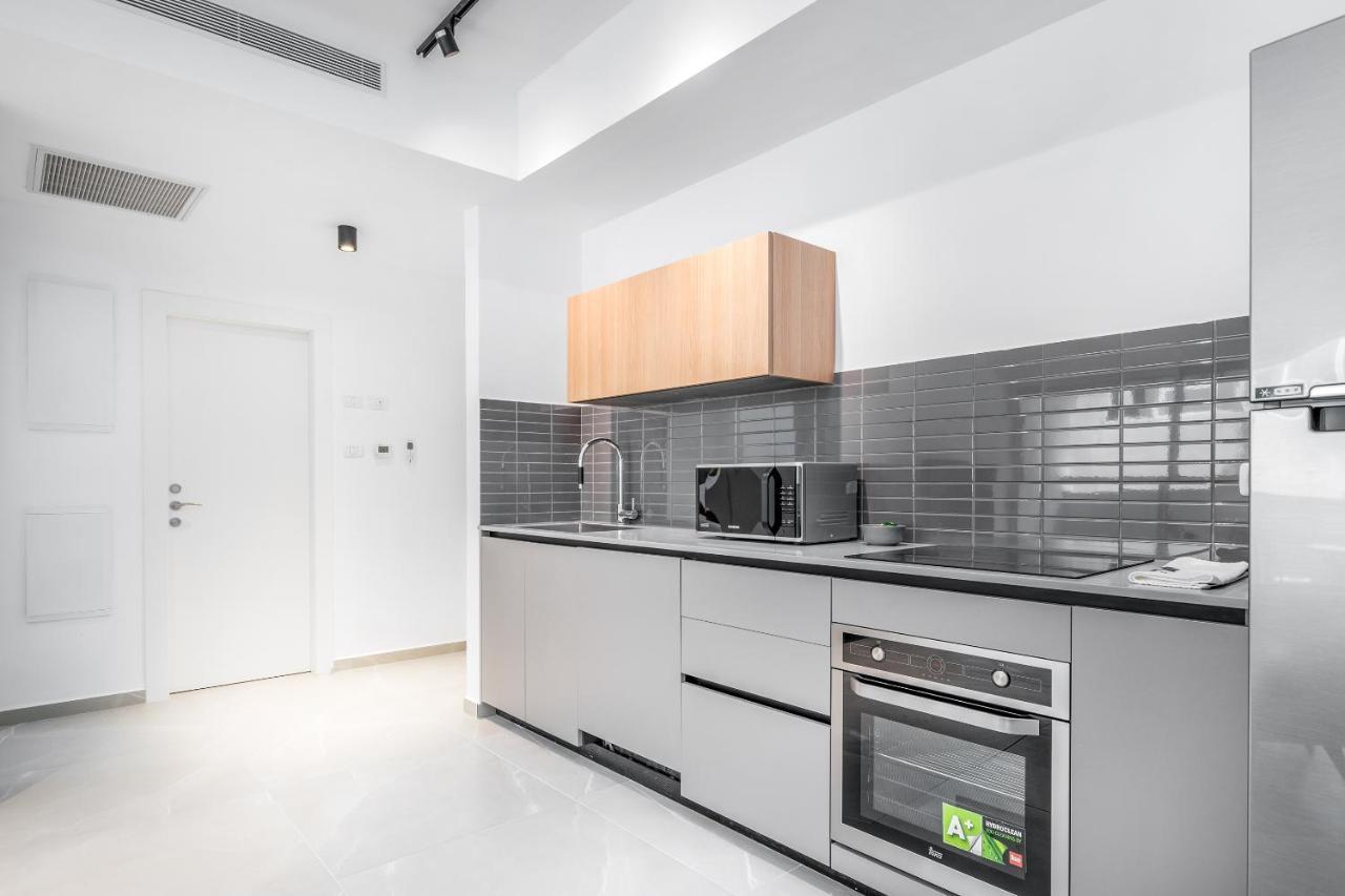 Apartamento Stunning 1 Bdr With Balcony On Sheinkin St Tel Aviv Exterior foto