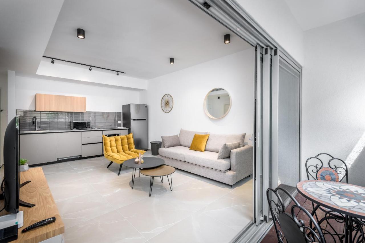 Apartamento Stunning 1 Bdr With Balcony On Sheinkin St Tel Aviv Exterior foto